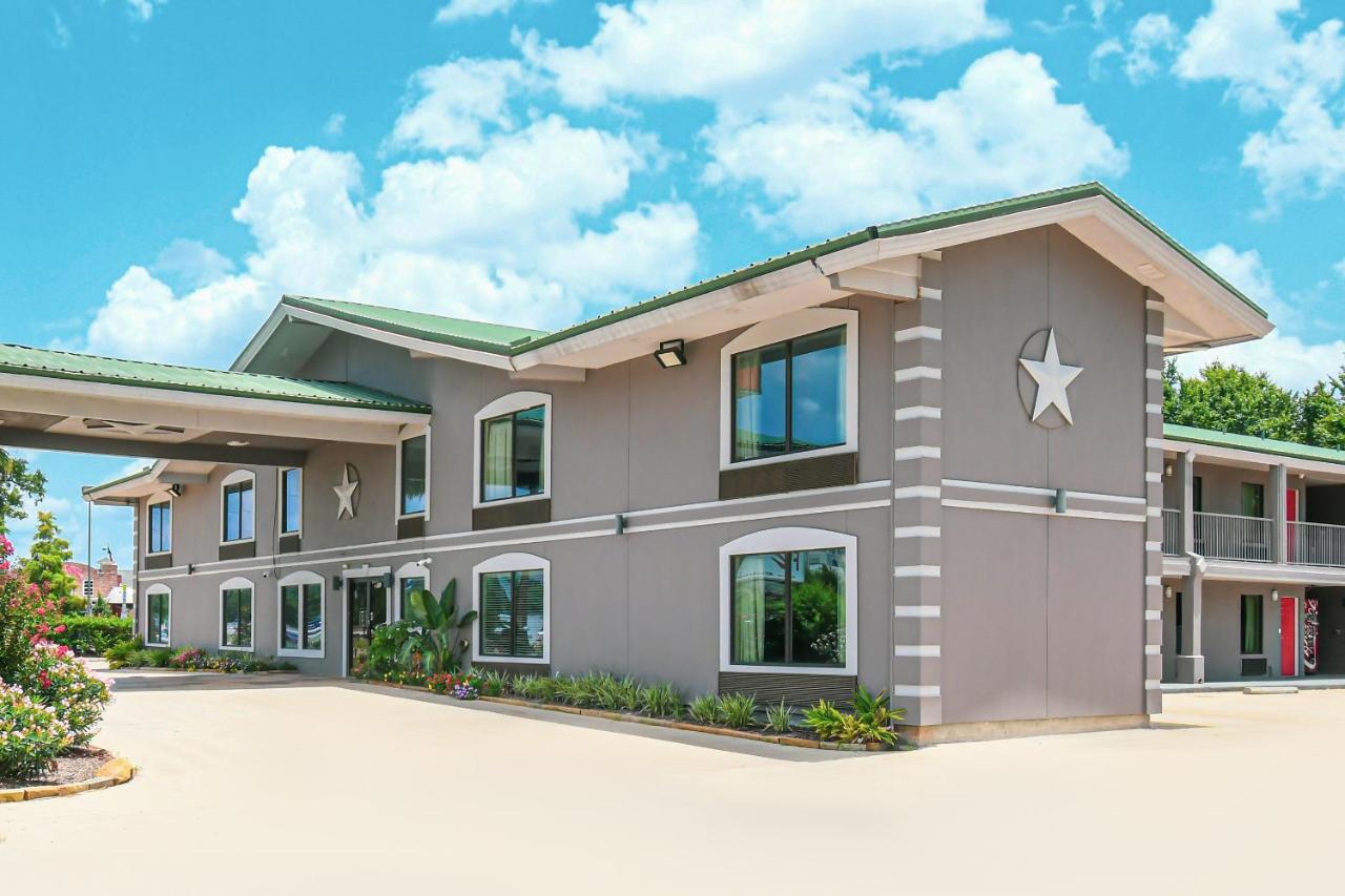 Scottish Inns & Suites - Woodlands Mall The Woodlands Zewnętrze zdjęcie